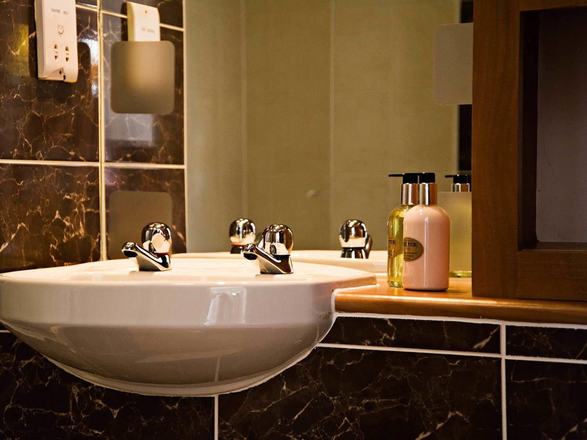 The Gailes Hotel & Spa إيرفين المظهر الخارجي الصورة